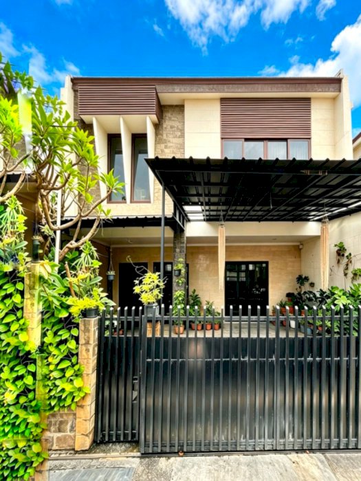 FOR SALE Rumah Mewah di Menteng, Jakarta Pusat