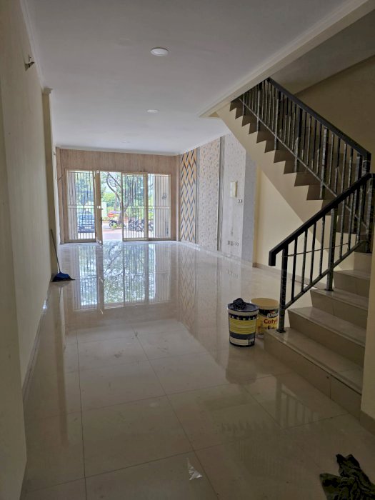DIJUAL RUKO GREEN LAKE CITY-HARGA RUGI!
