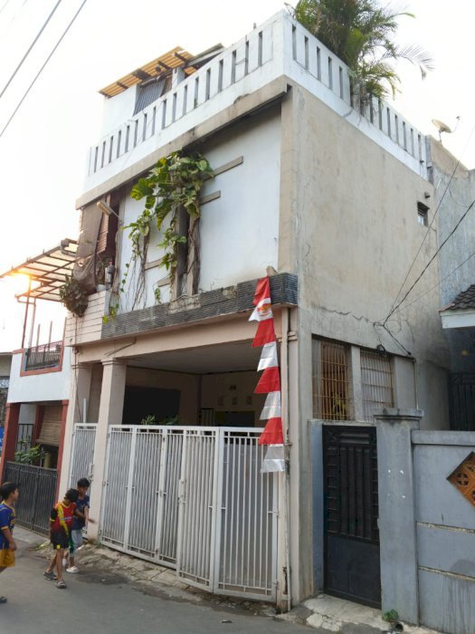 Rmh Cantik,Perum Arinda Permai,Dkt Pasar Modern Taman Mangu,