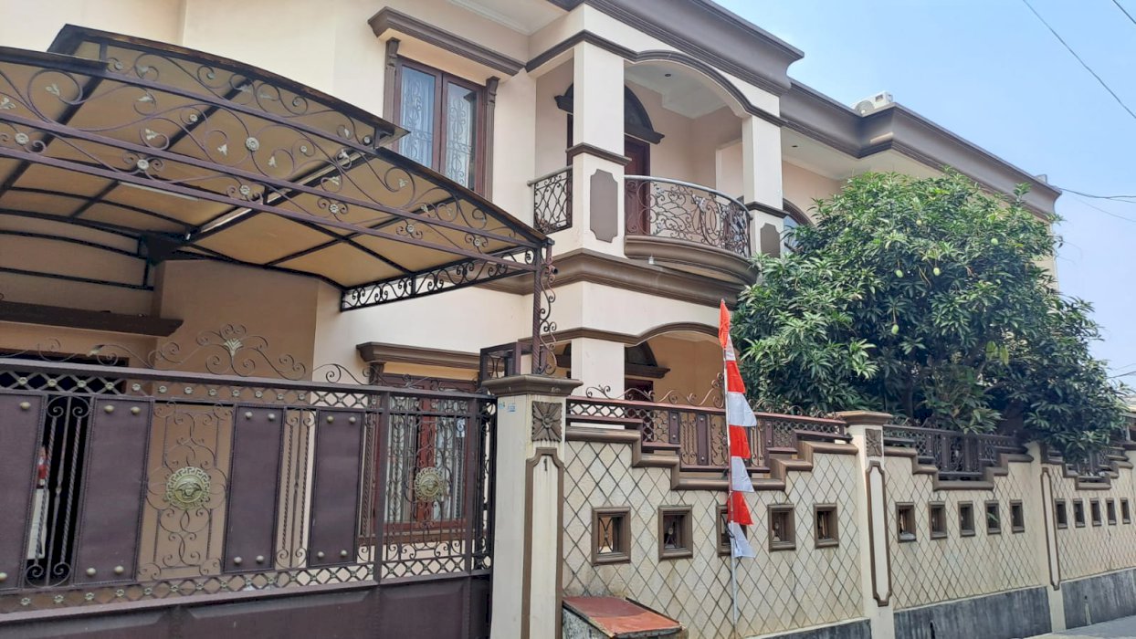 Di jual rumah mewah 2 lantai di Utan Kayu Utara Jakarta Timur