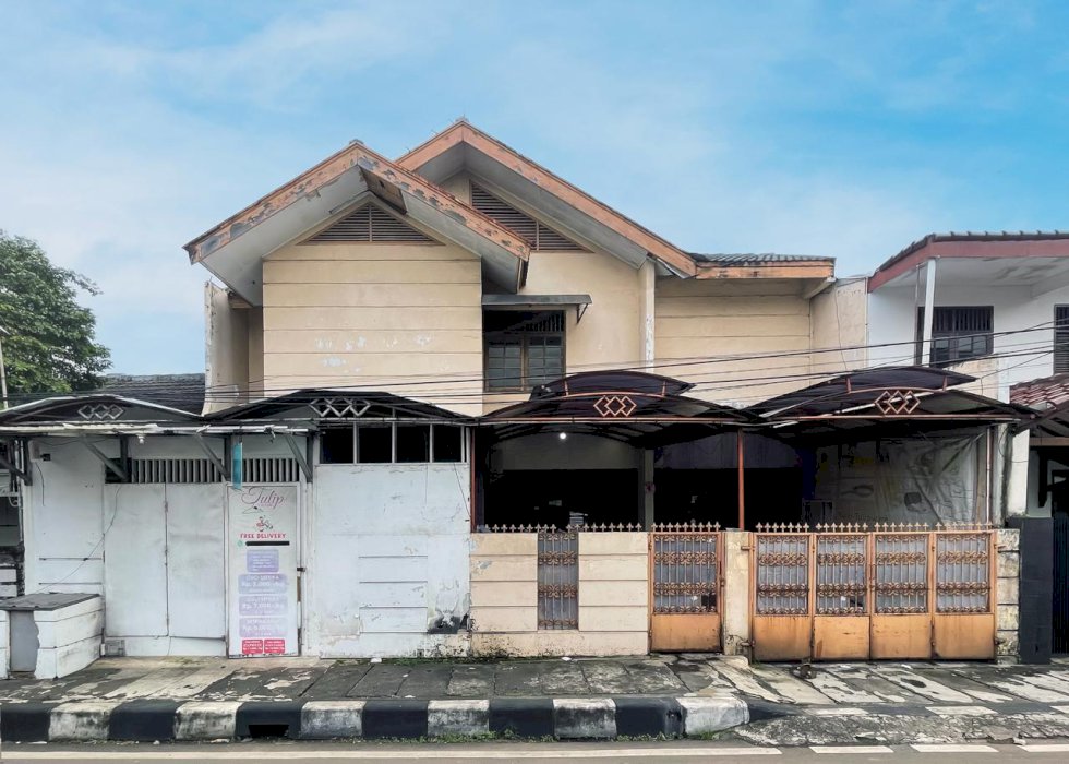 Jual rumah 2 lantai siap huni di Pondok Kopi Jakarta Timur