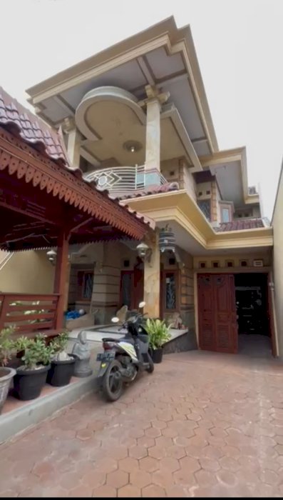 Di jual rumah mewah lokasi strategis di Palang Tubwm